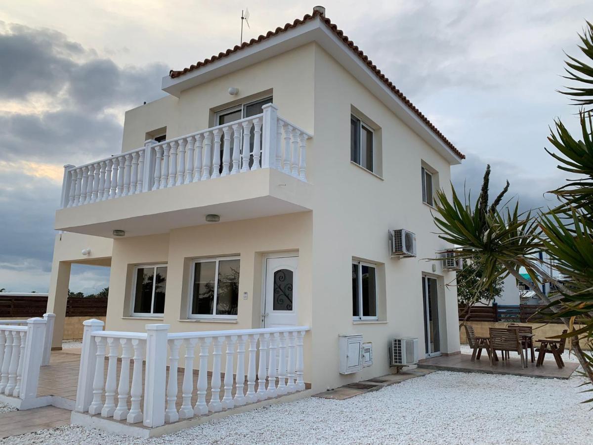 Moonlight Sea View Villa Aya Napa Dış mekan fotoğraf